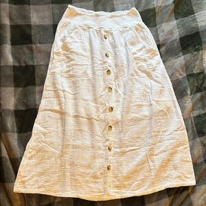 Elegant White Button-Down Skirt